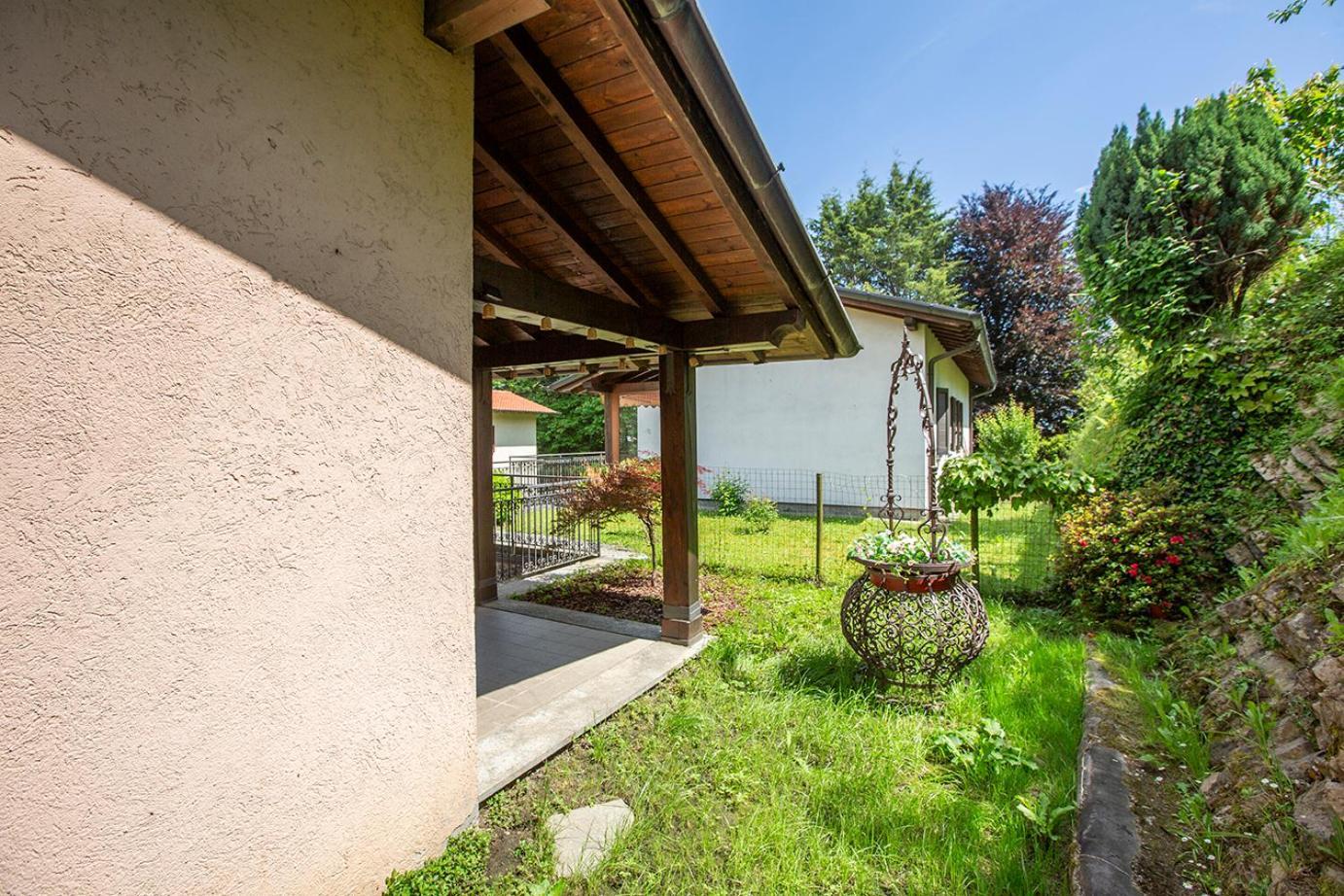 L'Acero Rosso - Giardino Privato E Box Auto Villa Menaggio Eksteriør bilde